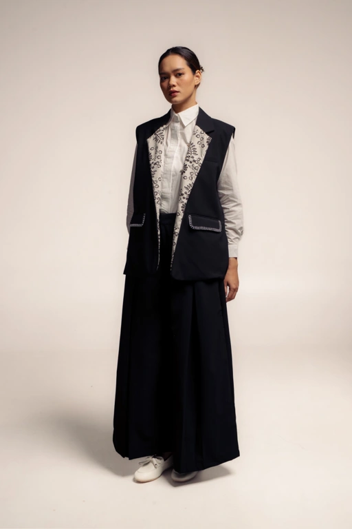 Image of Dama Kara Arunika Two Ways Blazer