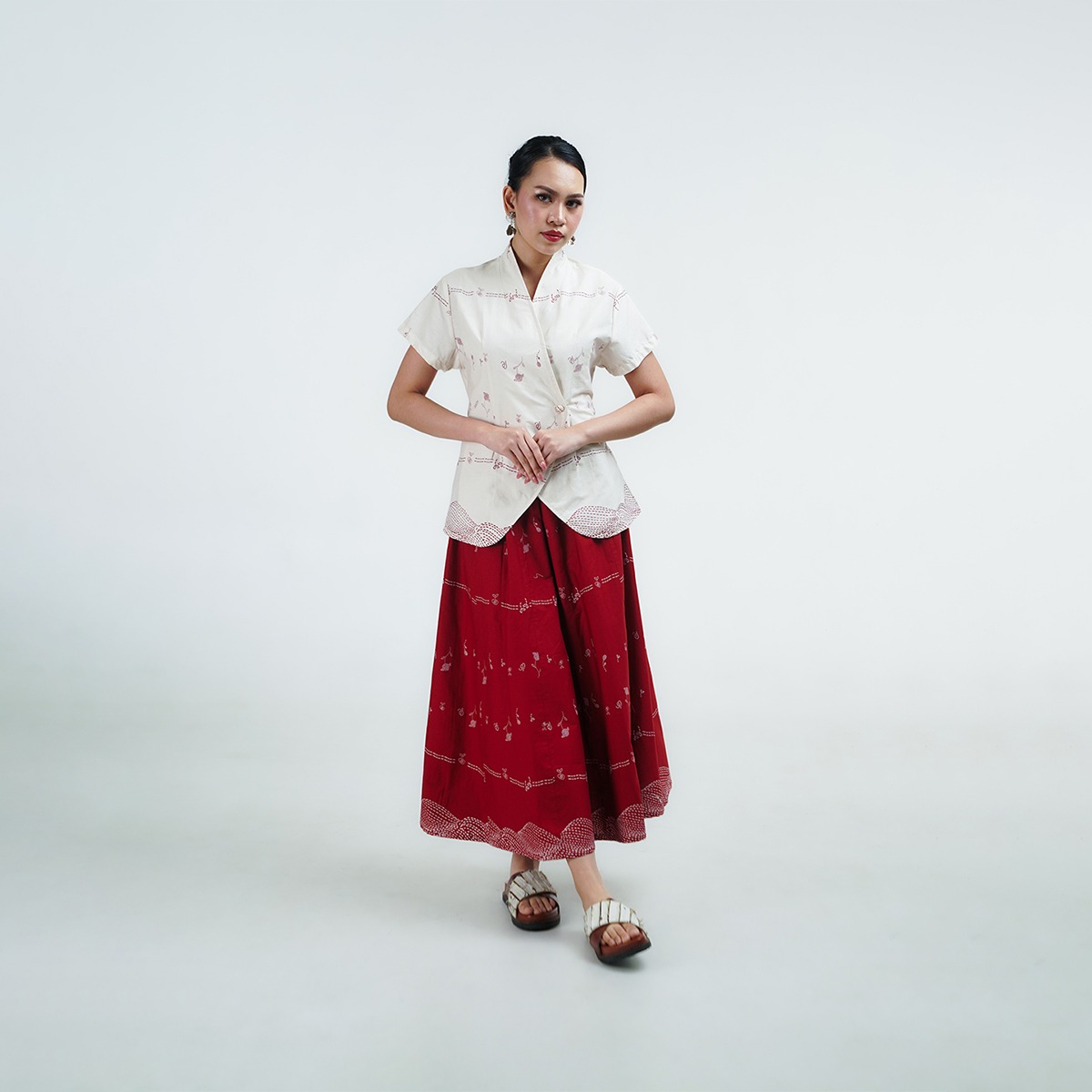 Dama Kara Kembali Blouse Shortsleeve