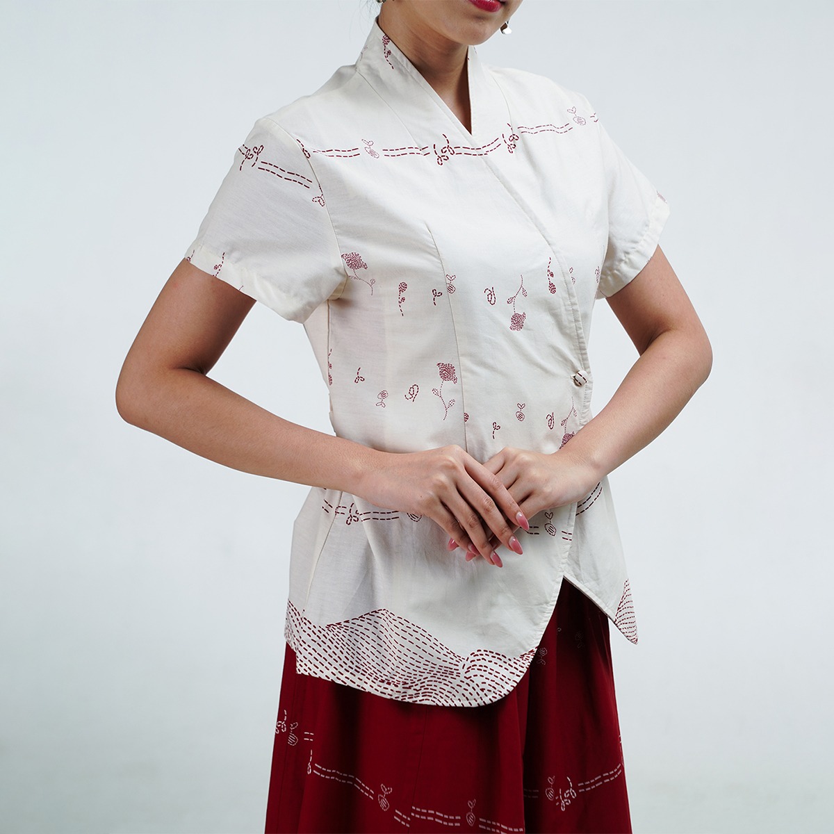 Dama Kara Kembali Blouse Shortsleeve