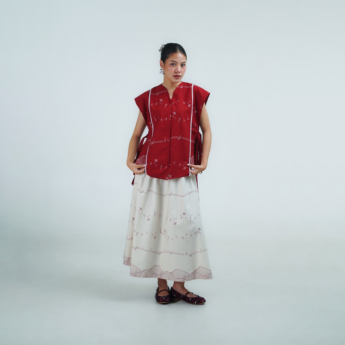 Dama Kara Kembali Vest Red