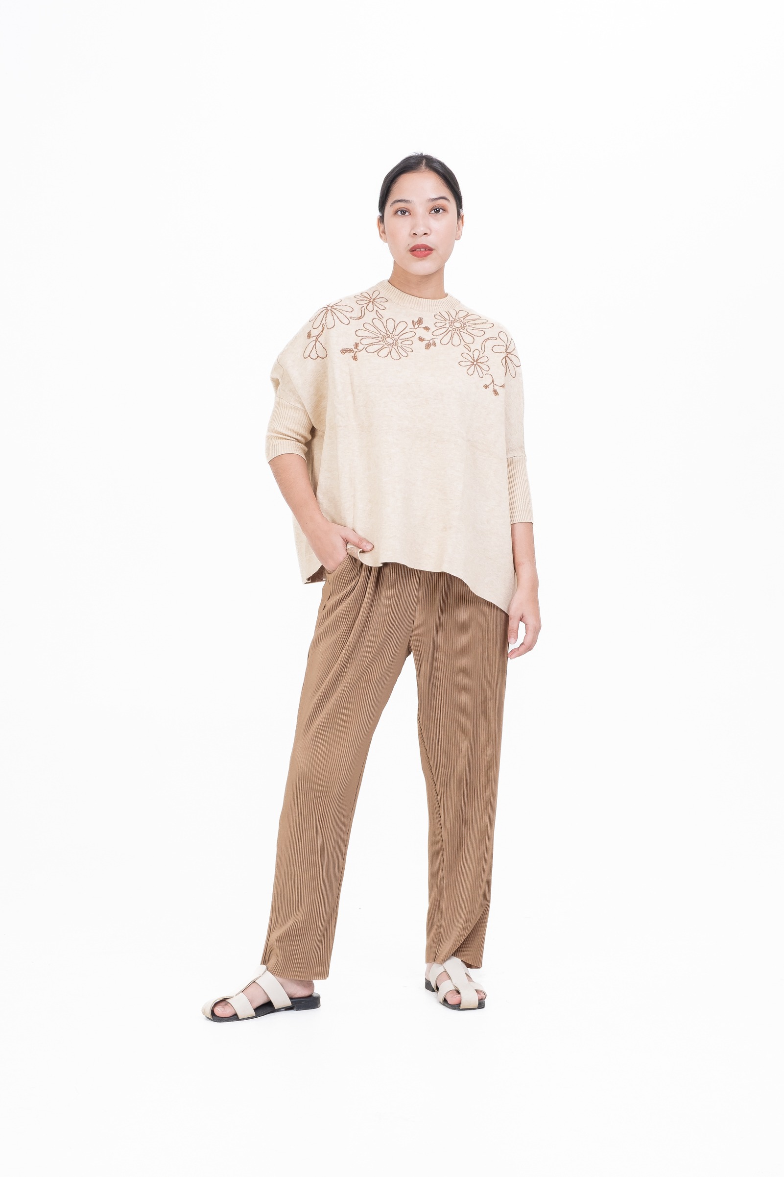 Dama Kara Suar Sweater Rajut