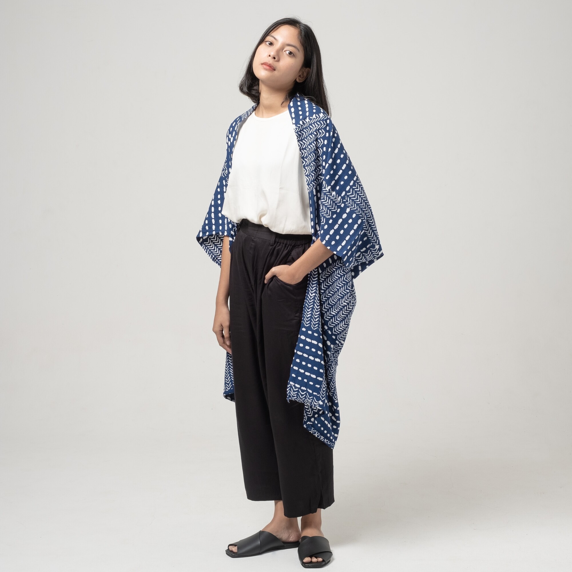 Dama Kara Nirmala Outer