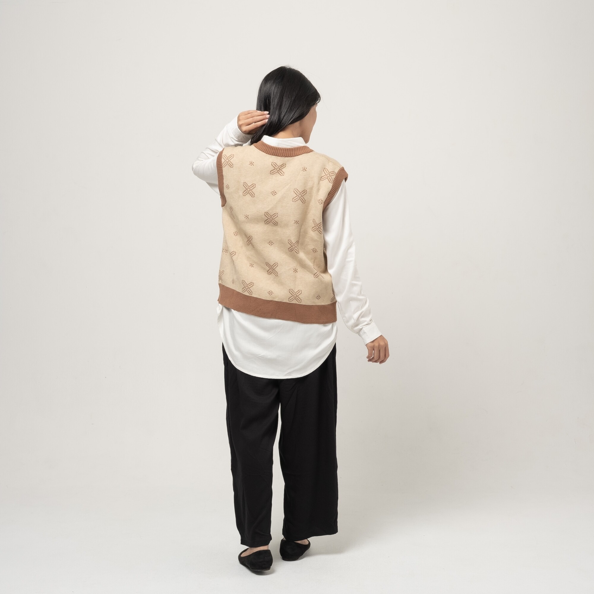 Dama Kara Hapsari Vest Rajut