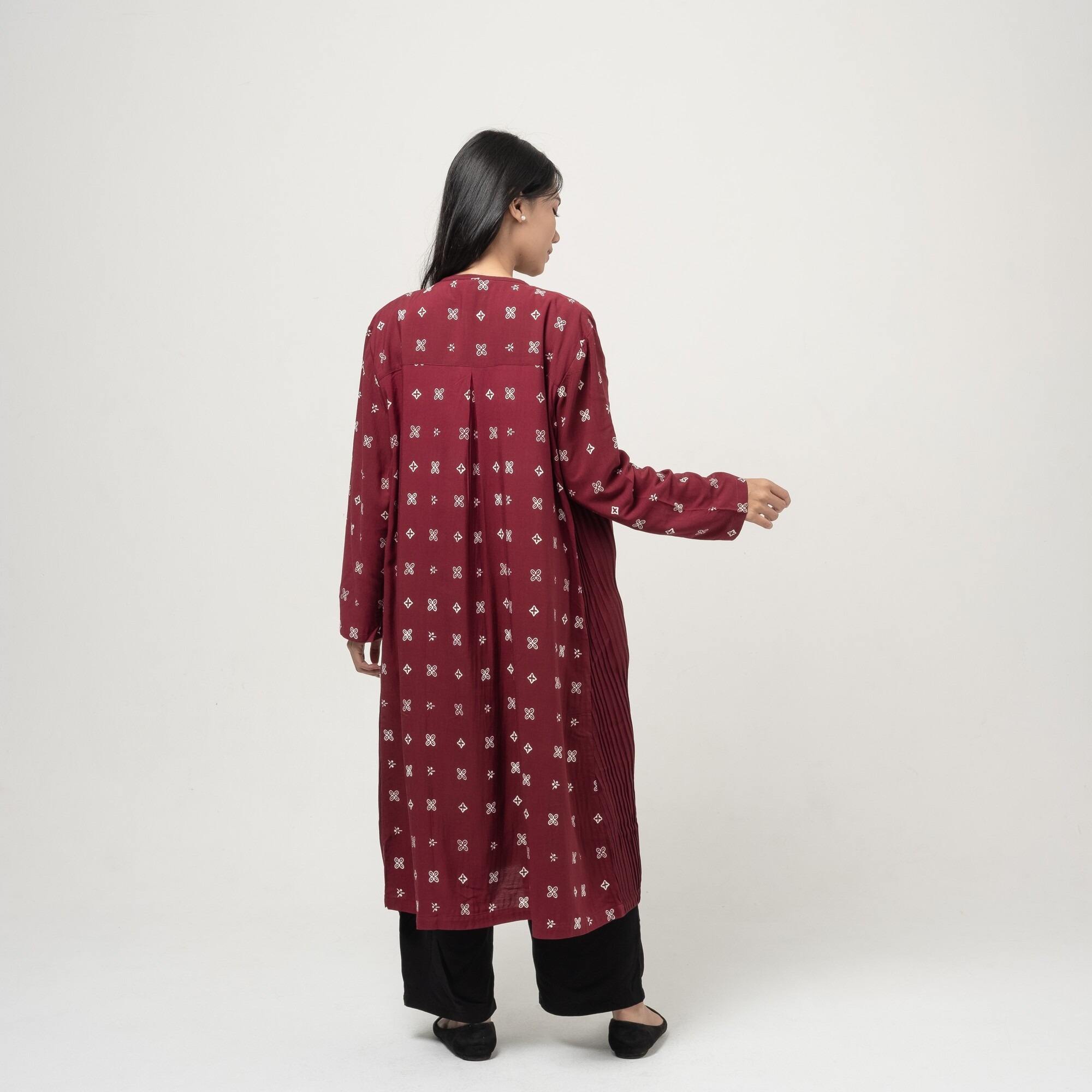 Dama Kara Hapsari Long Outer