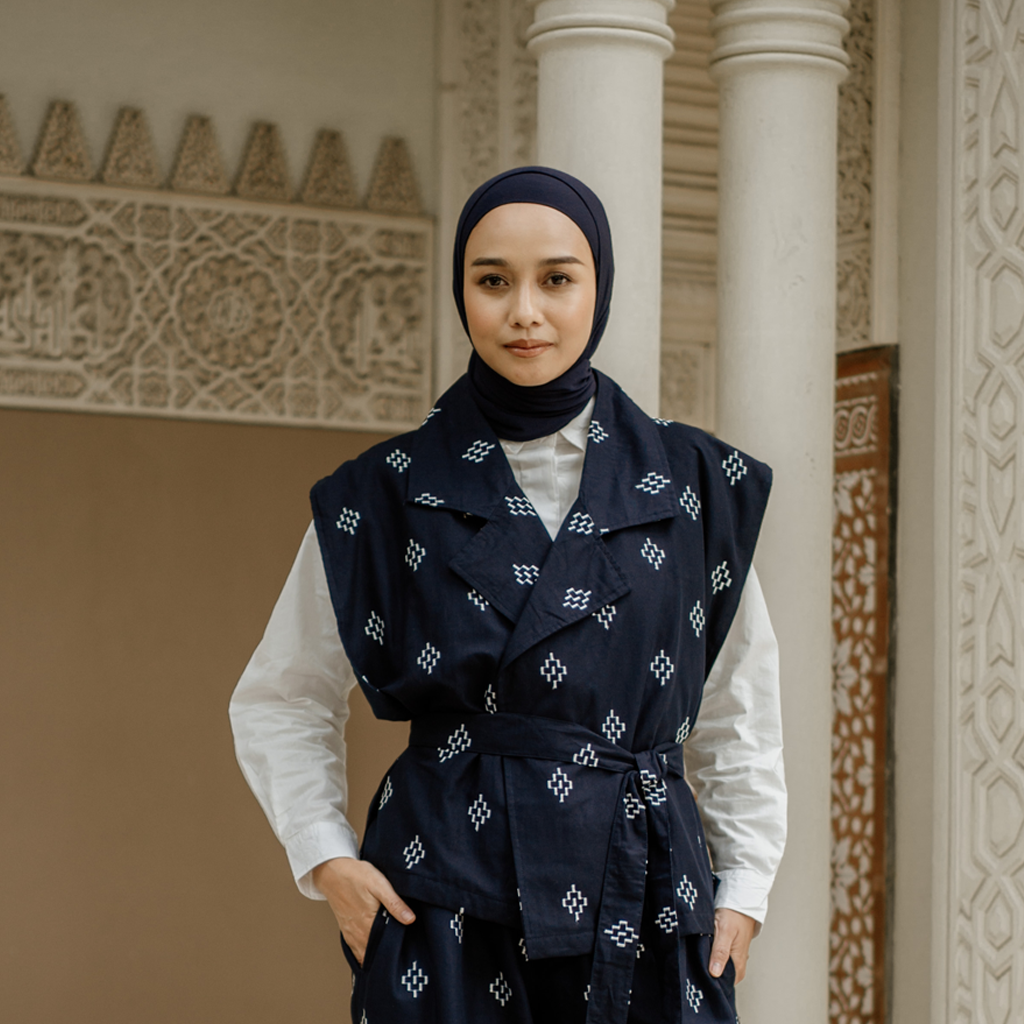 Dama Kara Arkana Embroidery Vest