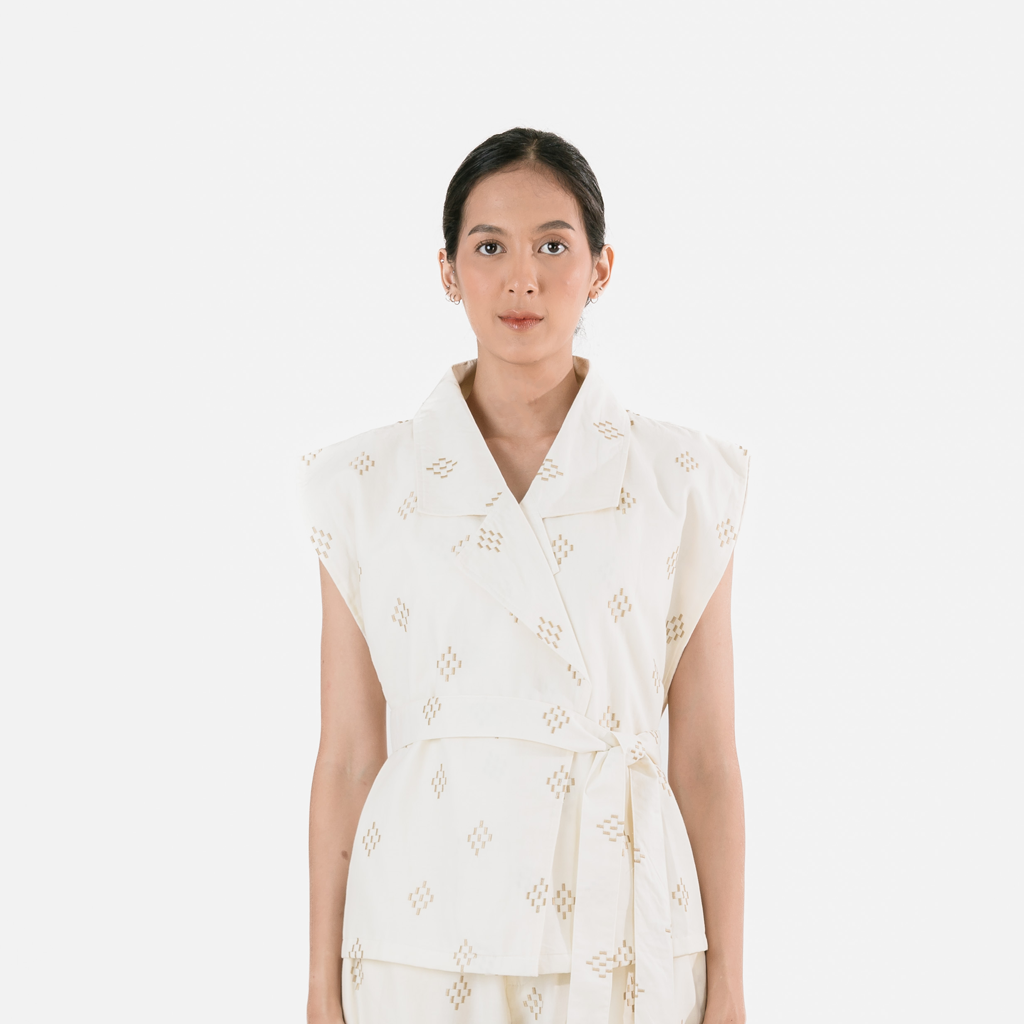Dama Kara Arkana Embroidery Vest