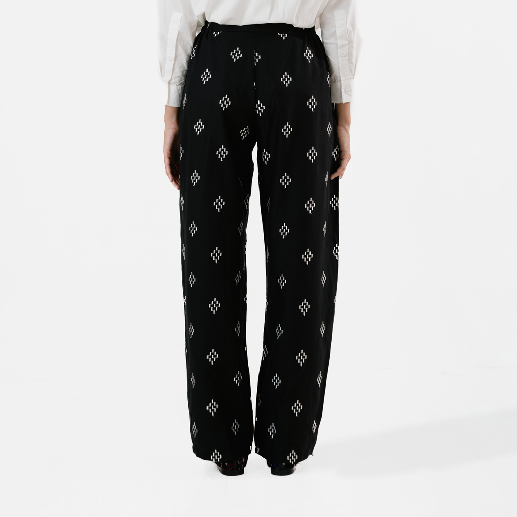 Dama Kara Arkana Embroidery Pants