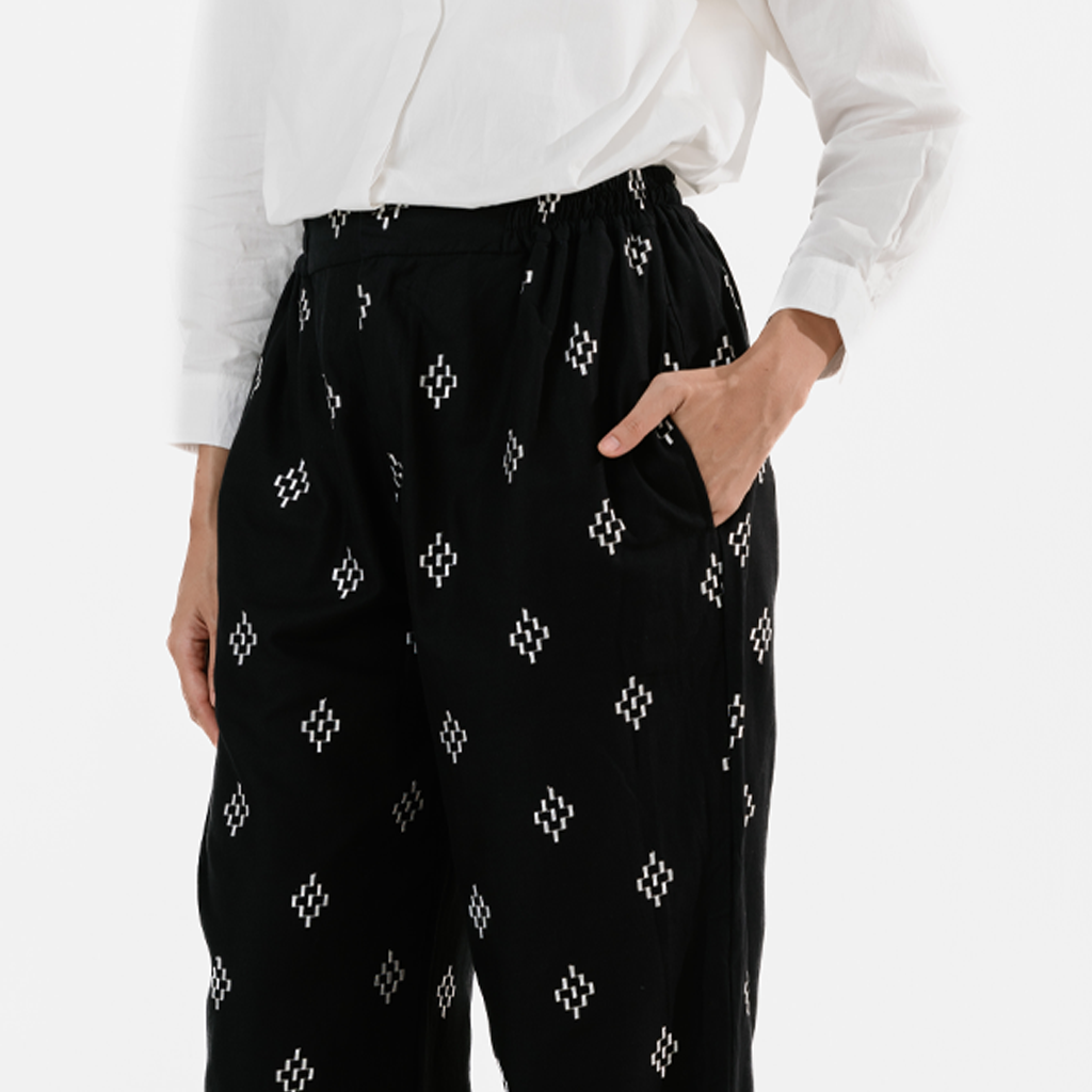 Dama Kara Arkana Embroidery Pants