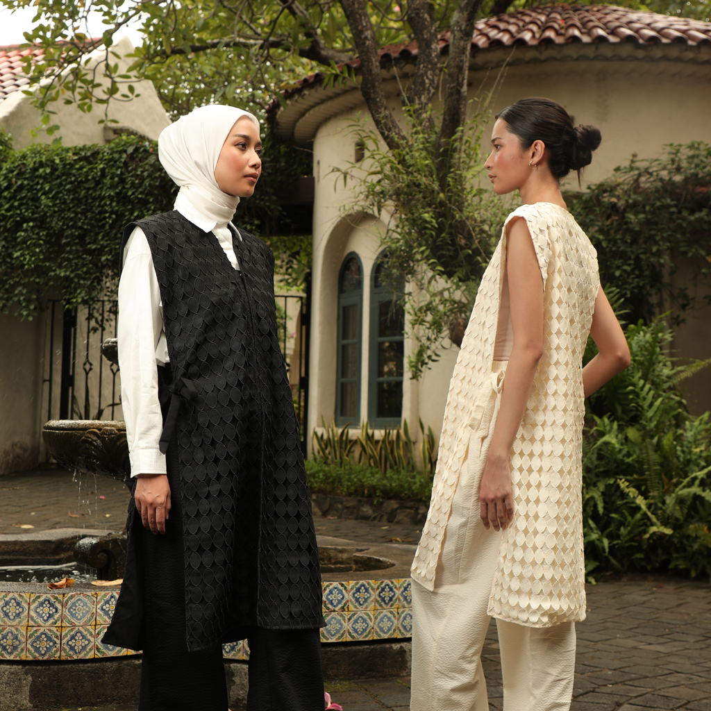 Dama Kara Aksata Vest Lace