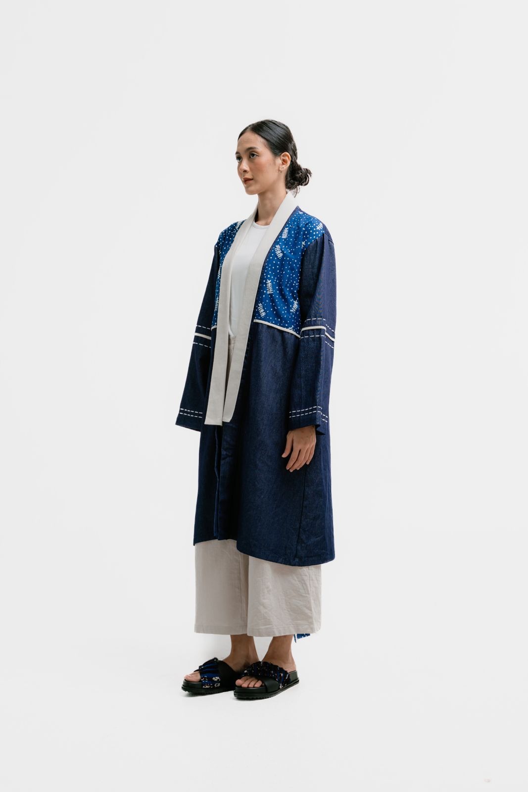 Dama Kara Harsa Long Outer