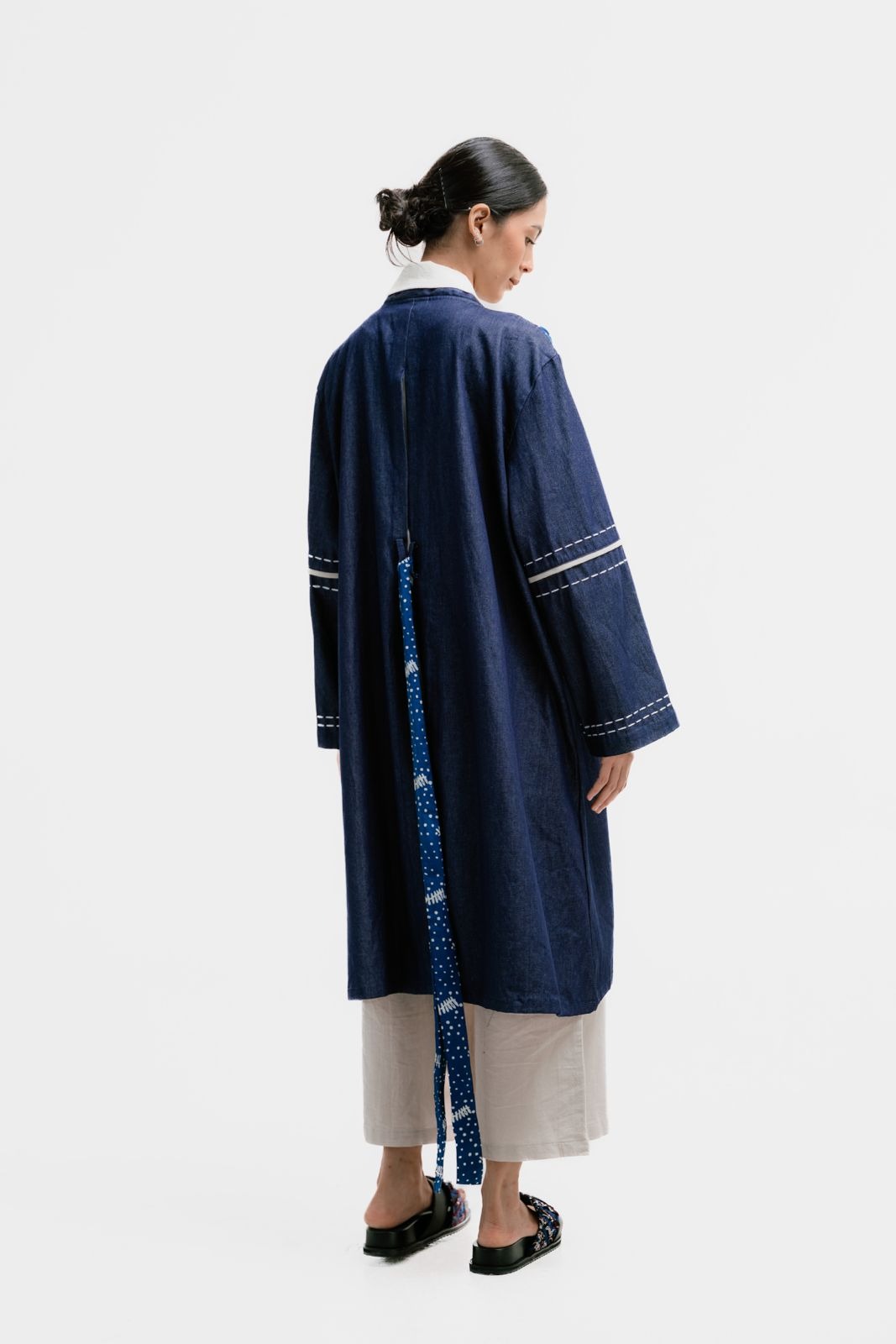 Dama Kara Harsa Long Outer
