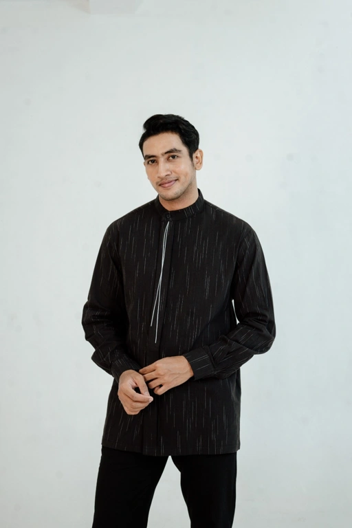 Image of Dama Kara Alkisah Shirt Longsleeve