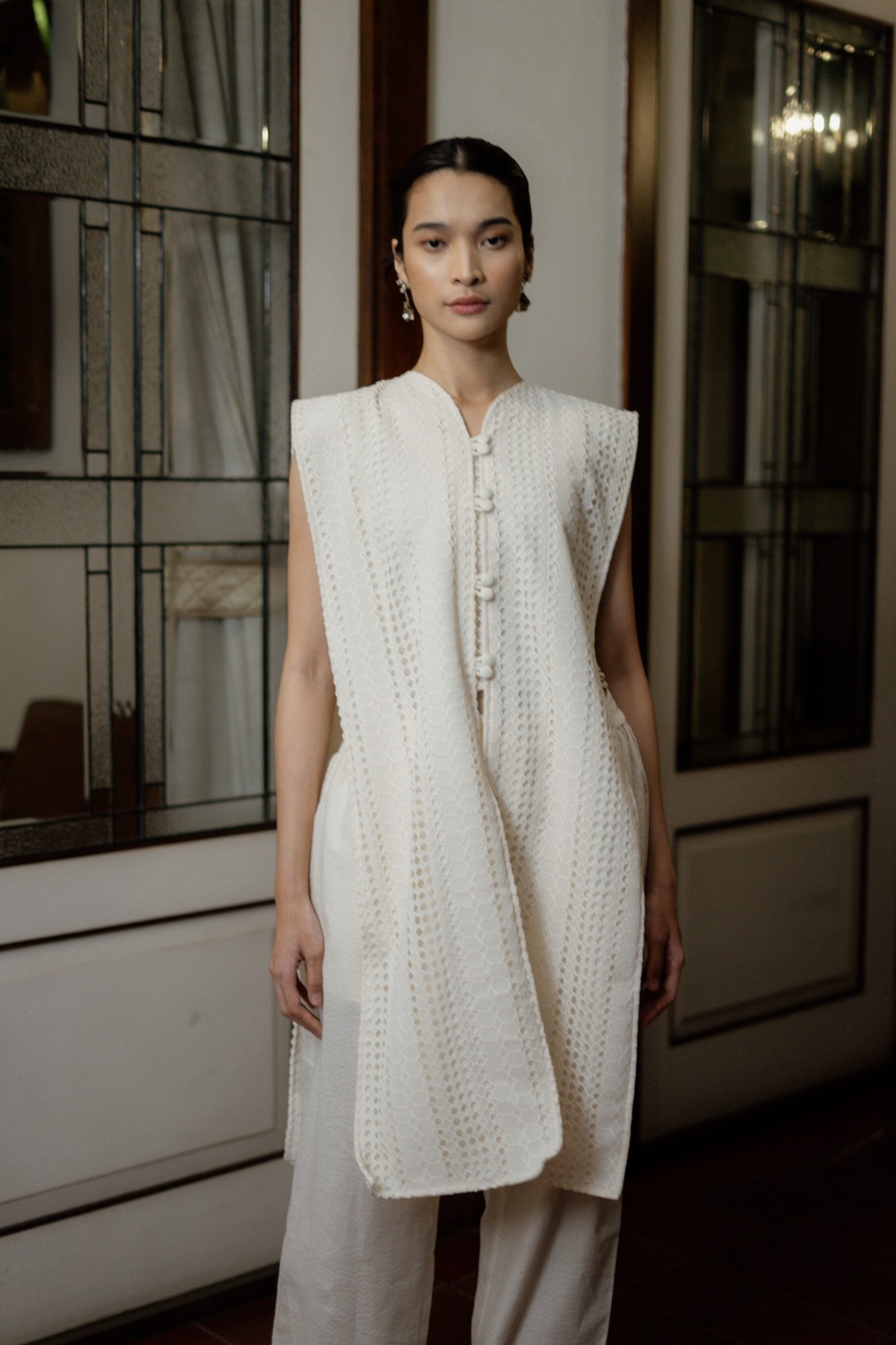 Dama Kara Kembali Vest Lace