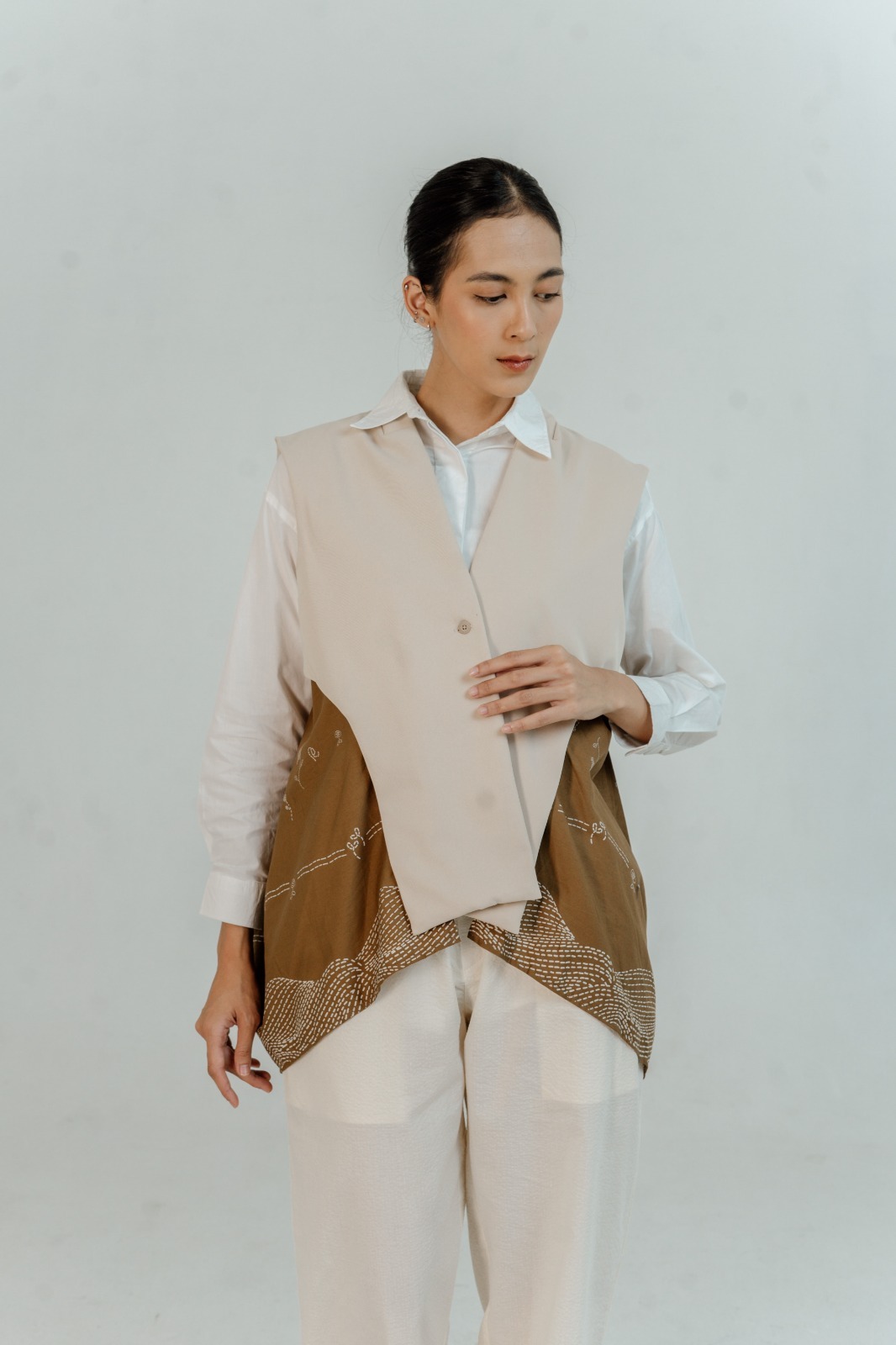 Dama Kara Kembali Outer