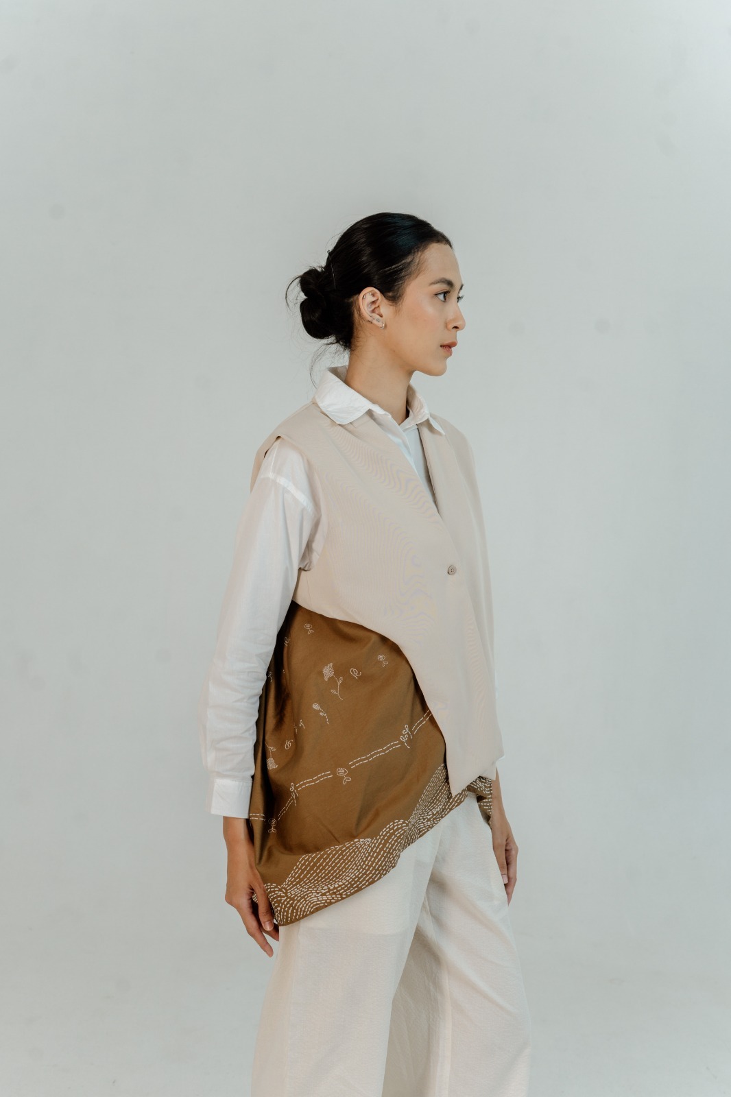 Dama Kara Kembali Outer