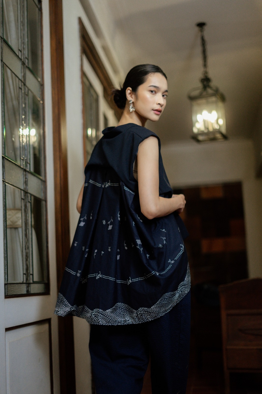 Dama Kara Kembali Outer