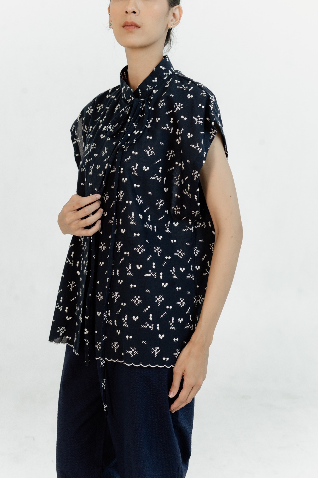 Dama Kara Kusuma Top Outer