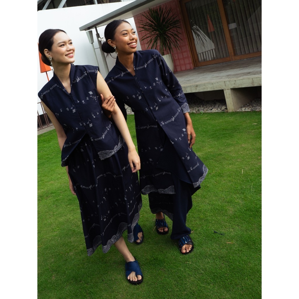 Dama Kara Kembali Wrap Skirt