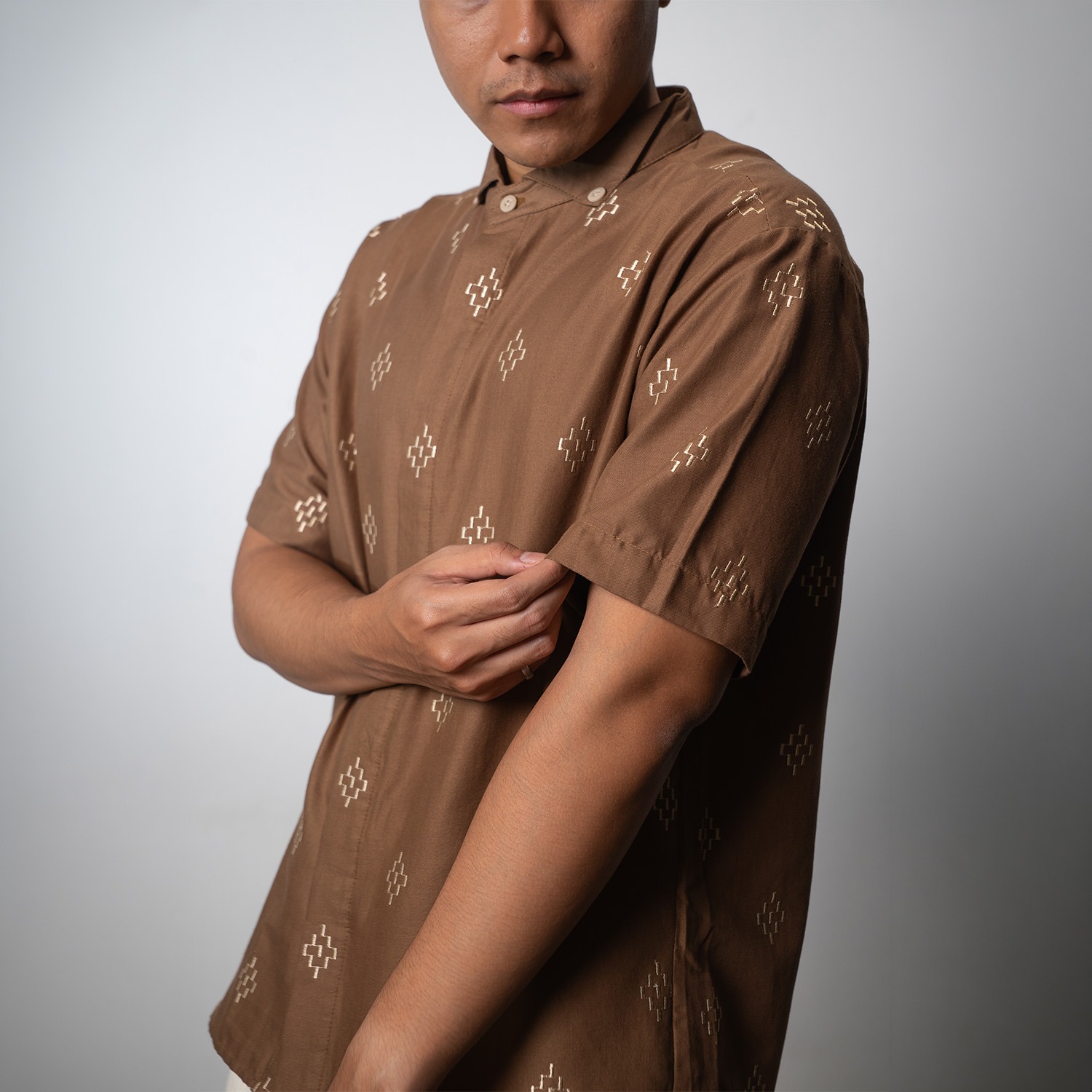Dama Kara Arkana Embroidery Shirt 