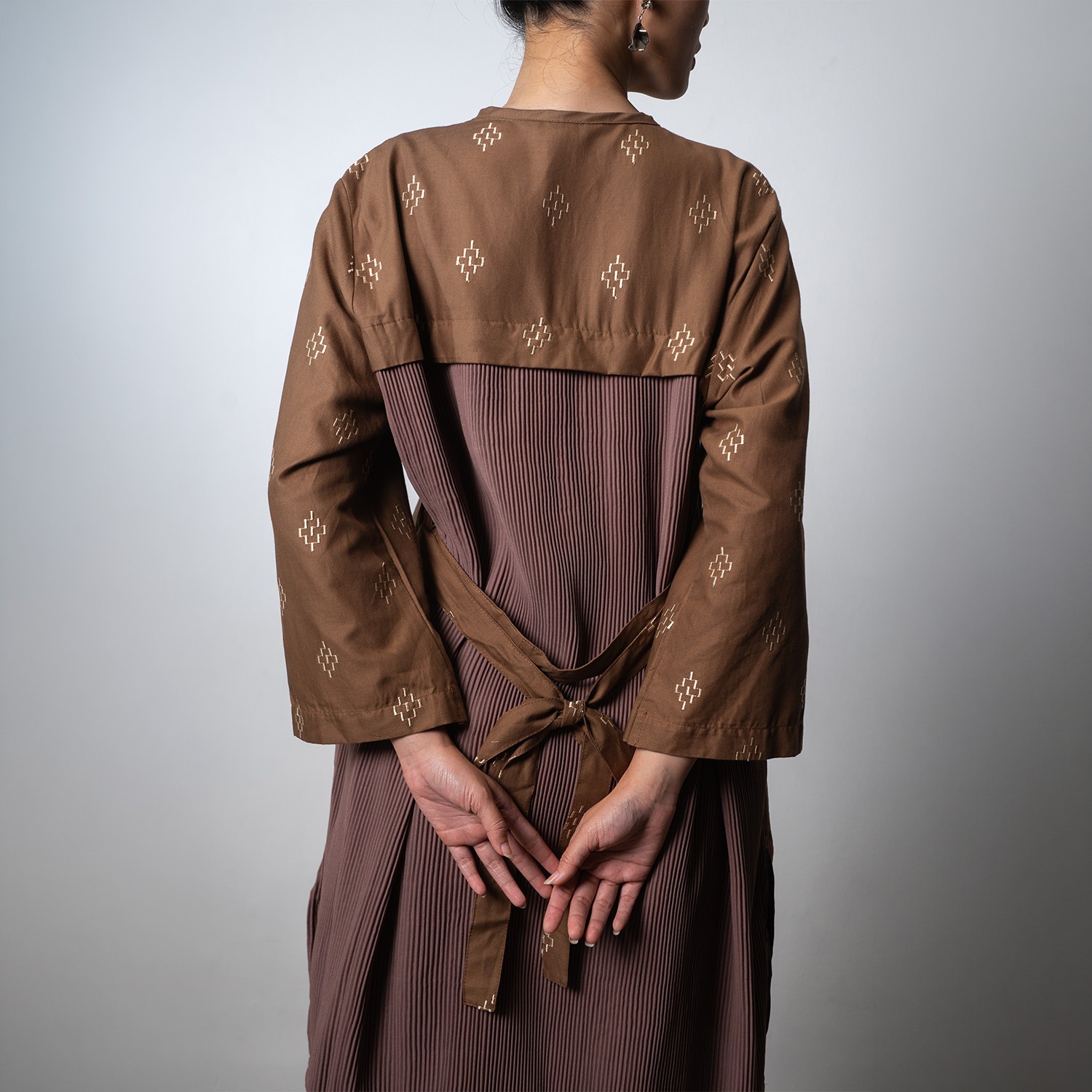 Dama Kara Arkana Embroidery Tunik