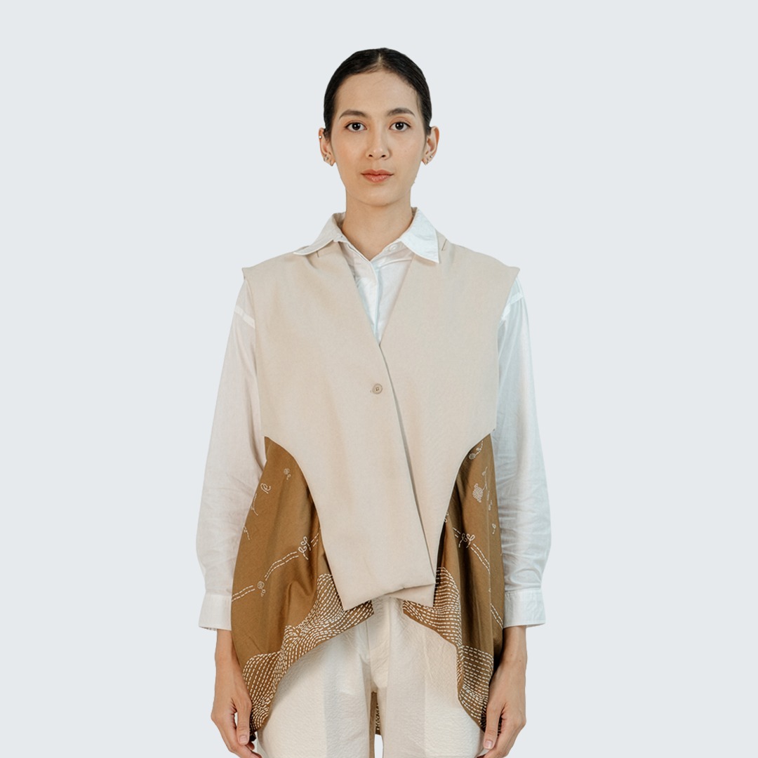 Dama Kara Kembali Outer