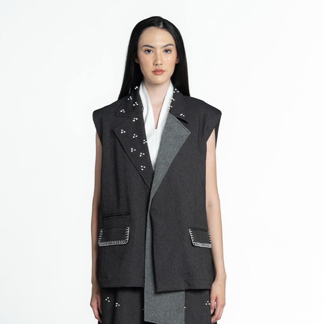 Dama Kara Rintik Overlay Blazer