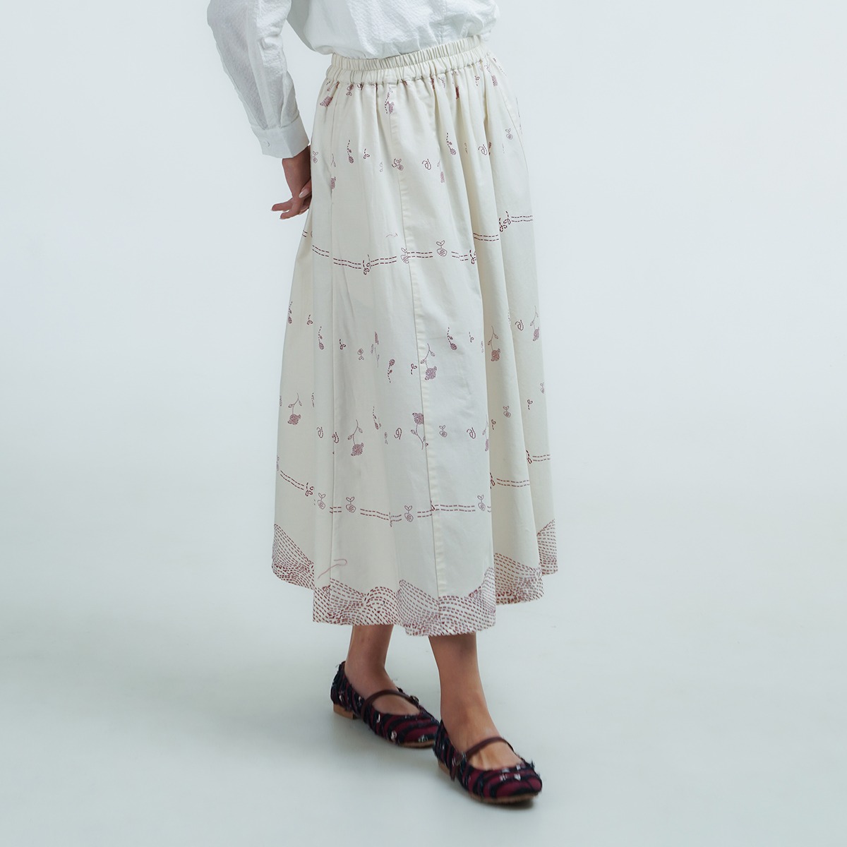 Dama Kara Kembali Panel Skirt