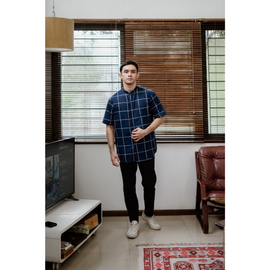 Dama Kara Ciangi Shortsleeve - Minor Defect