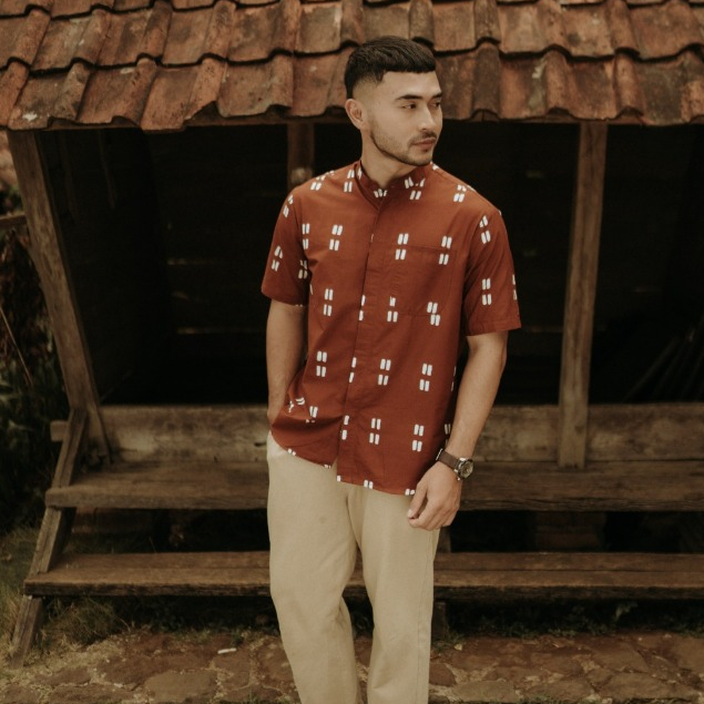 Dama Kara Ciangi Shortsleeve - Minor Defect