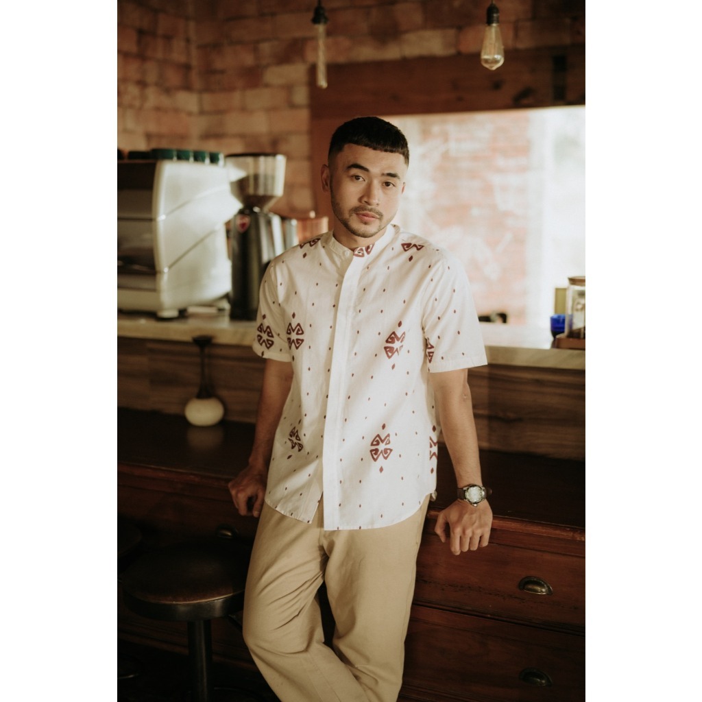 Dama Kara Ciangi Shortsleeve - Minor Defect