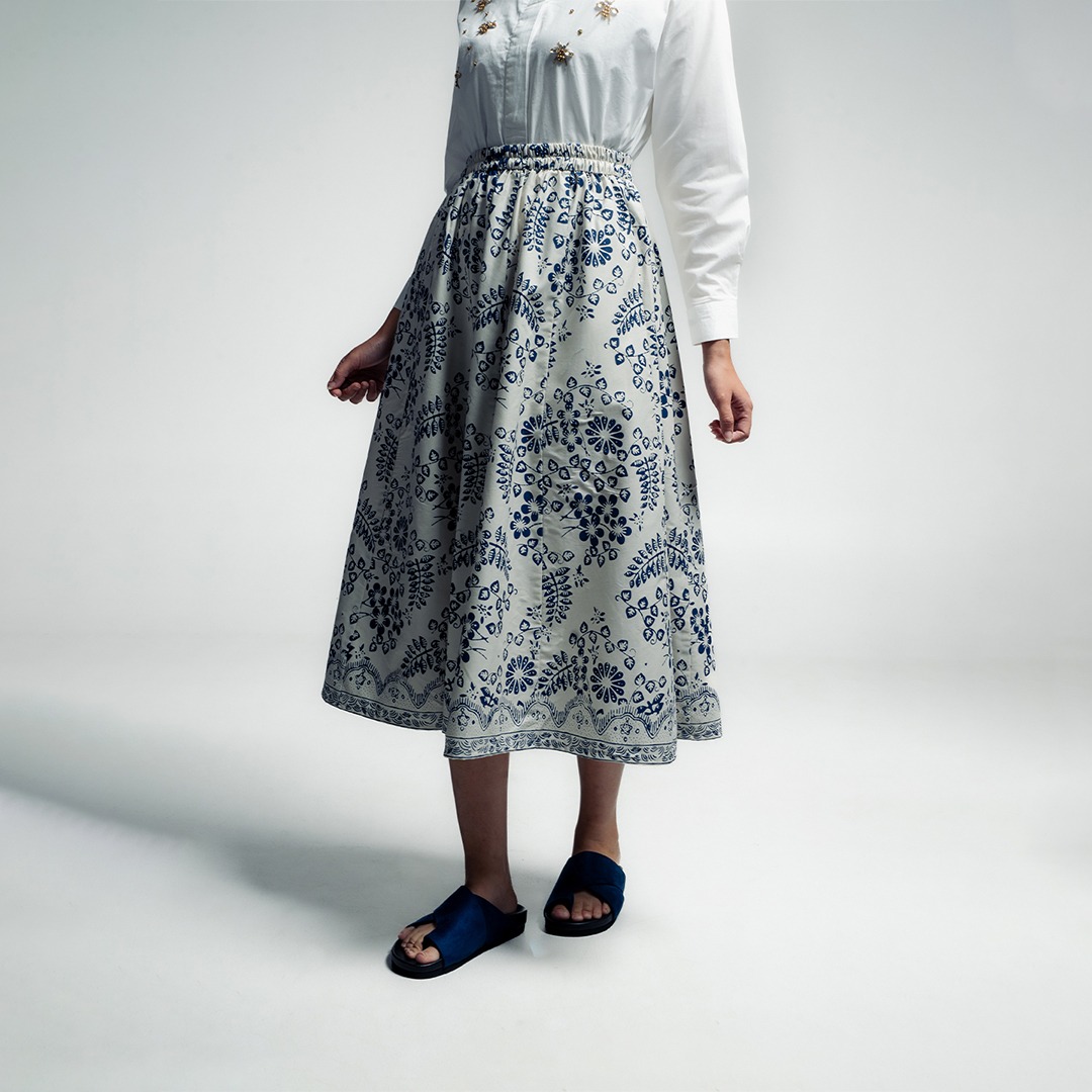 Dama Kara Arunika Panel Skirt