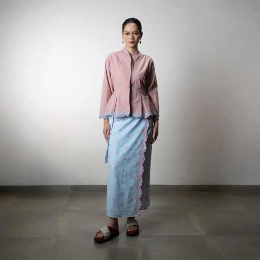 Image of Dama Kara Ranggi Kebaya Peplum