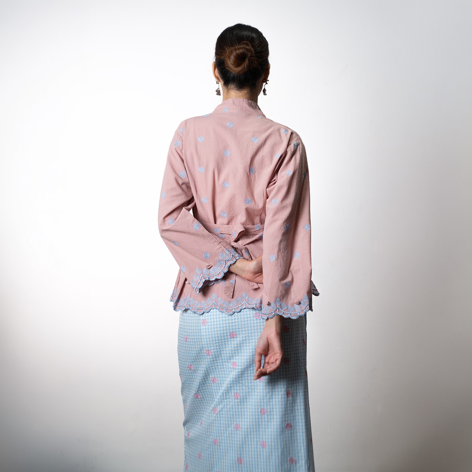 Dama Kara Ranggi Kebaya Peplum