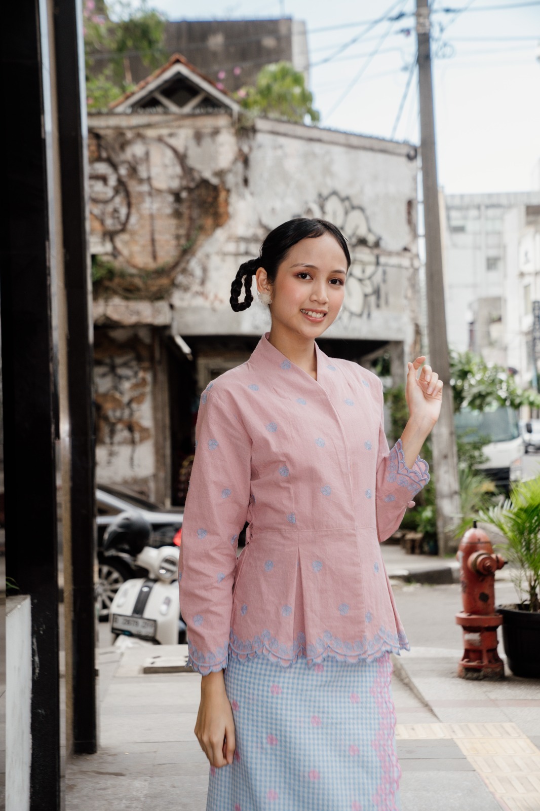 Dama Kara Ranggi Kebaya Peplum