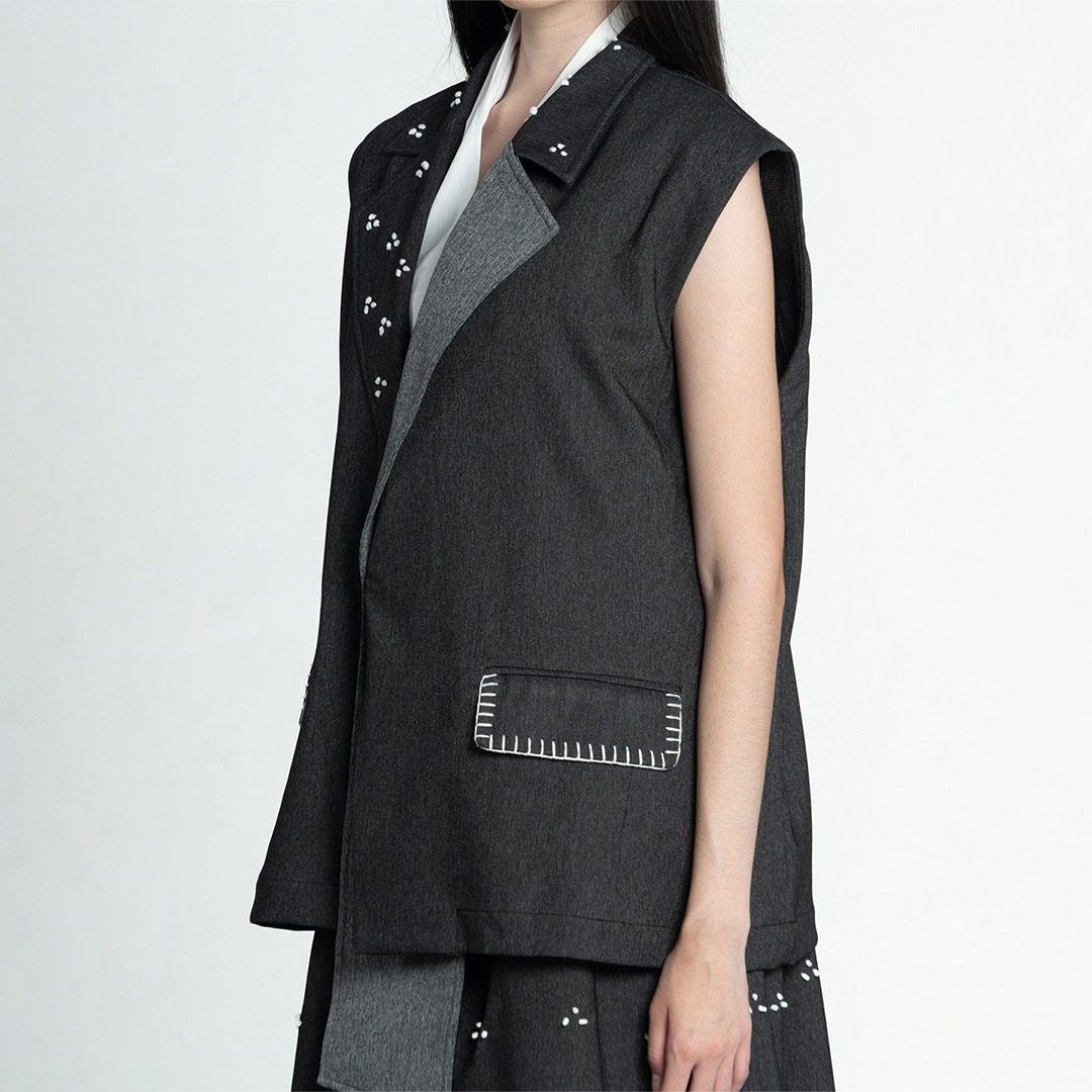 Dama Kara Rintik Overlay Blazer