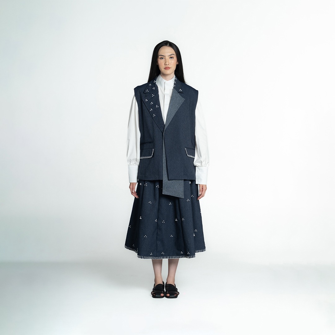 Dama Kara Rintik Overlay Blazer