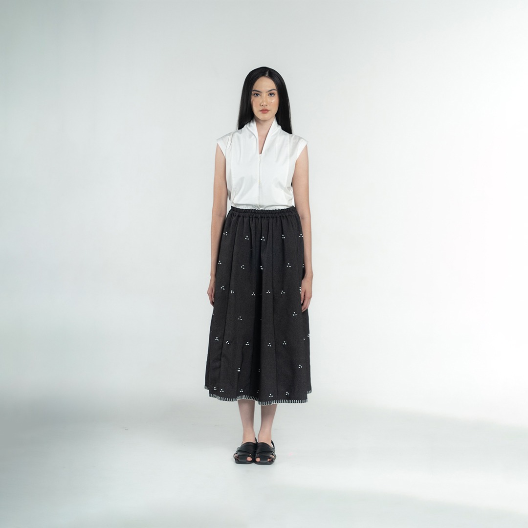 Dama Kara Rintik Sashiko Panel Skirt