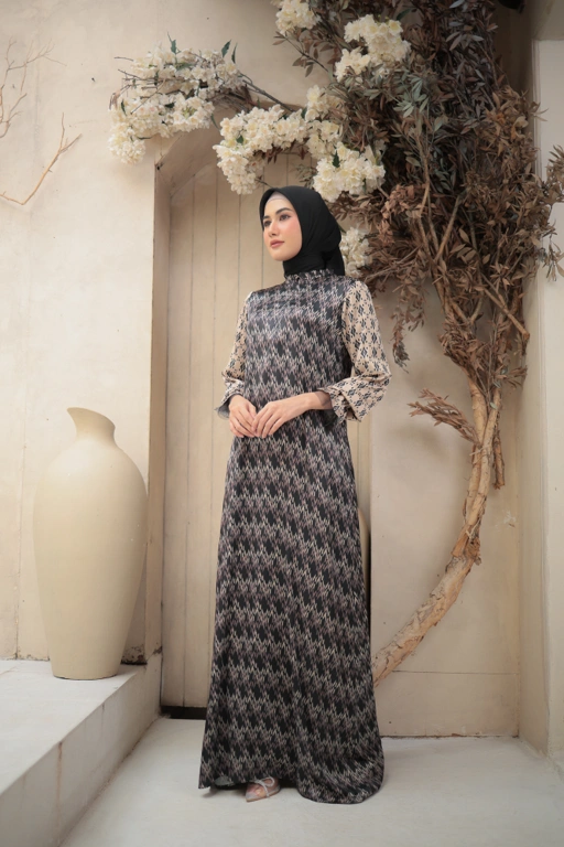 Image of Mahira dress (Defect Sale)