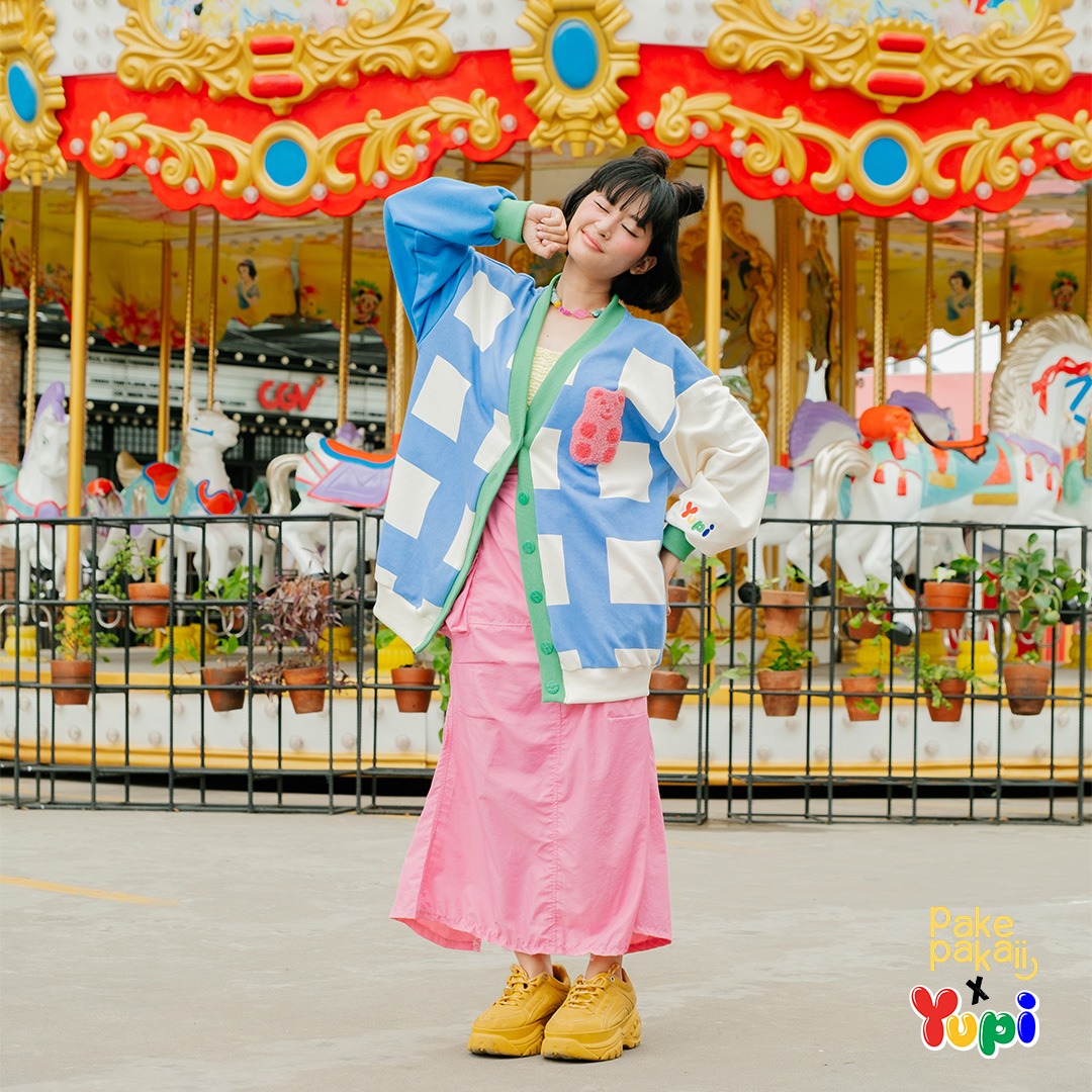 Yupi X PakePakaii Gummy Bear Cardigan