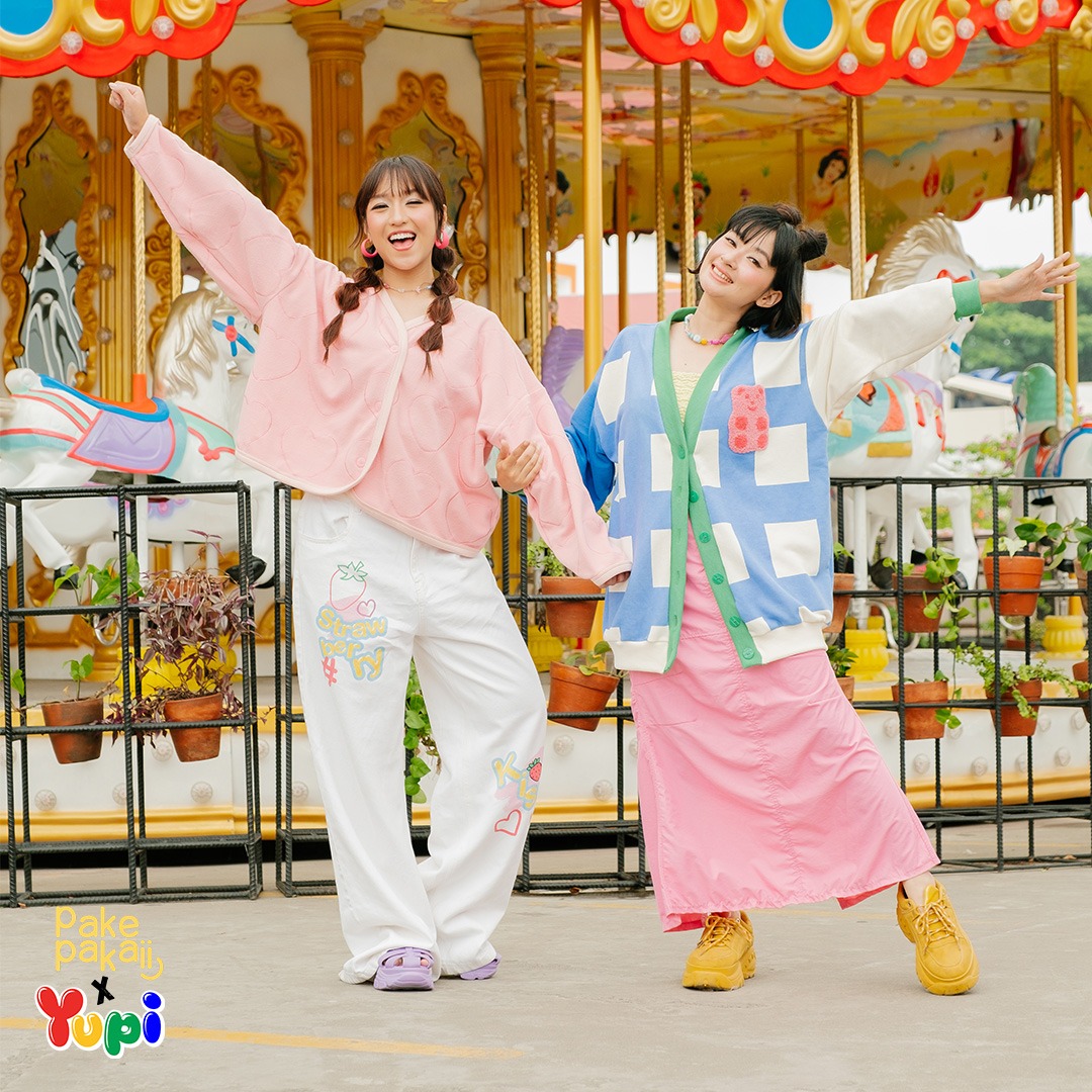 Yupi X PakePakaii Gummy Cardigan