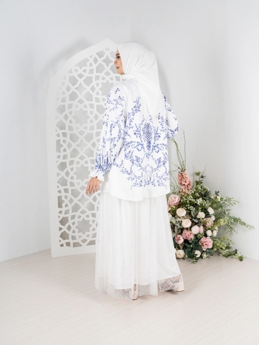 Image of Ghea Top - White Navy
