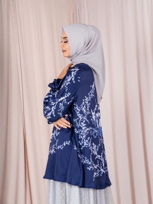 Image of Ghea Top - Navy