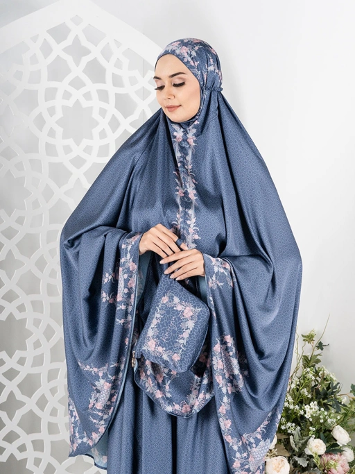 Image of Najiha - Adult Prayer Robe