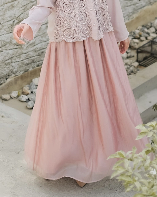 Image of Khalidah Skirt Rose Gold