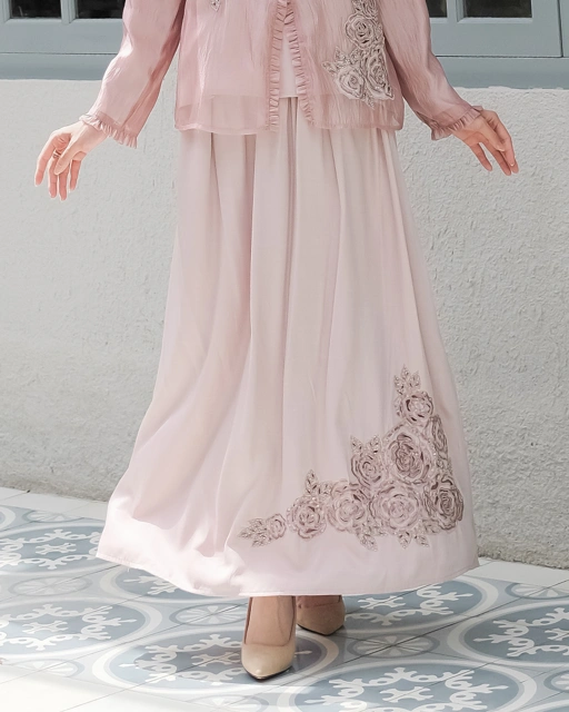 Image of Kaliluna Skirt Dusty Pink