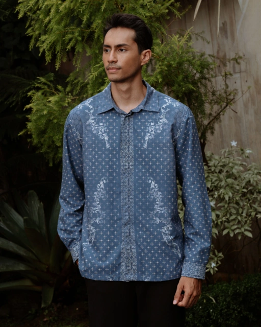 Image of Damara Men's Shirt - Classic Blue