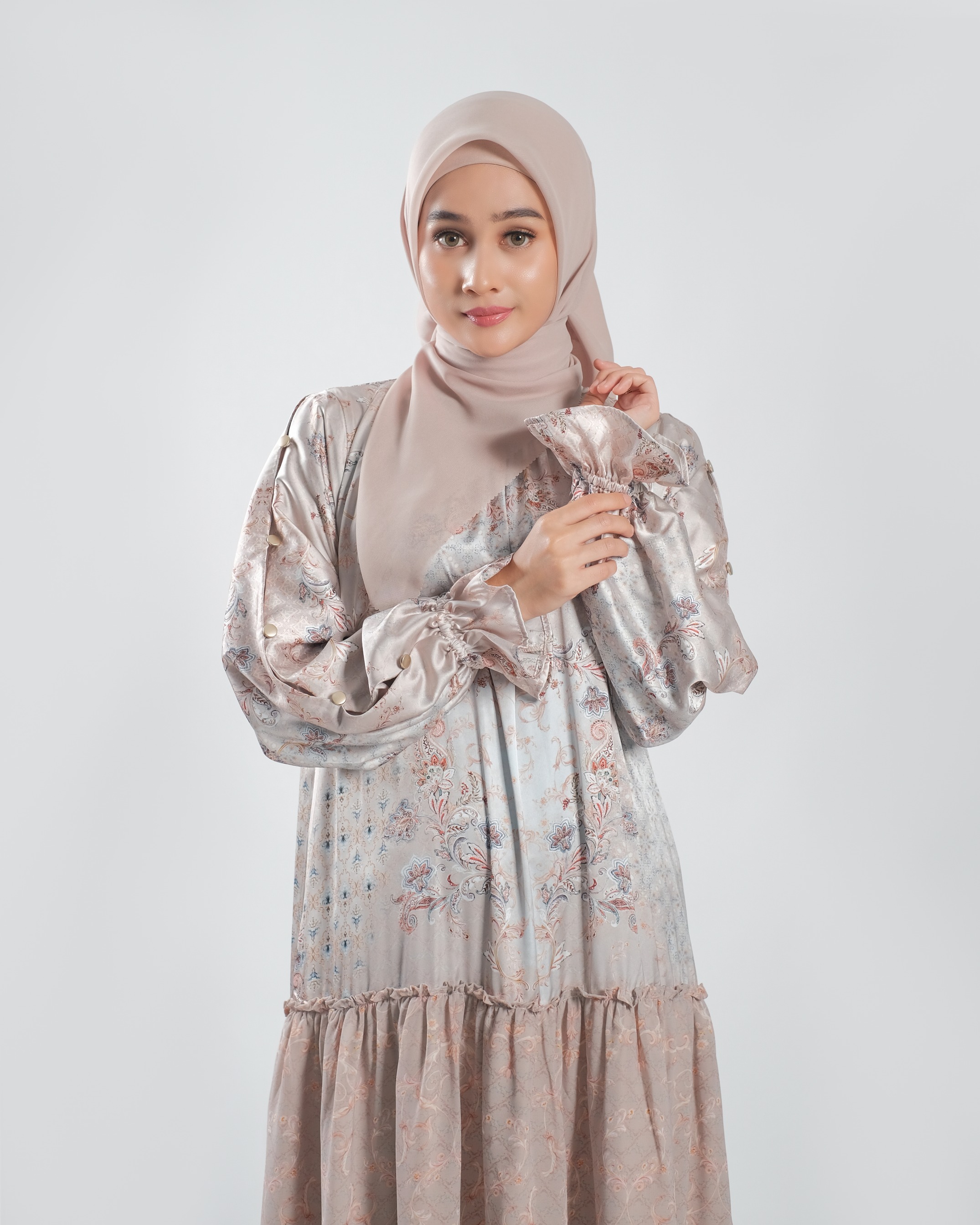 Emairah Dress - Tan