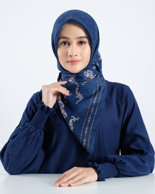 Image of Puspa Scarf - Navy