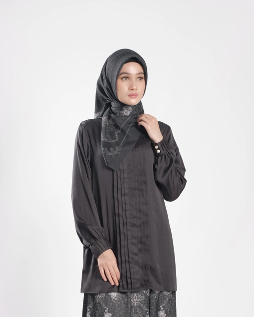 Image of Alraisha Blouse - Black
