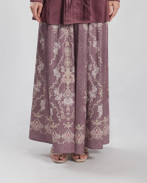 Image of Azara Skirt - Maroon